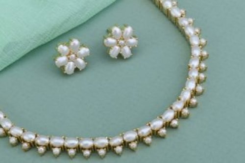 7-Ways To Style Light Weight Jewellery this Festive Season