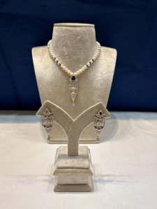 1 Row pearls Mala with  pendant set