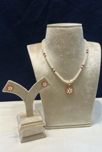 1 Row pearls Mala with pendant set