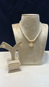 1 Row pearls Mala with pearls pendant set